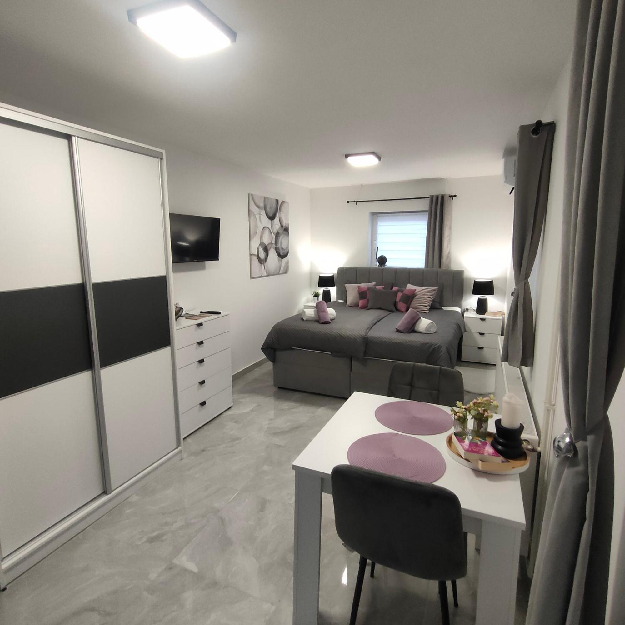 Apartmani Sun & Moon Bjelovar Exterior photo