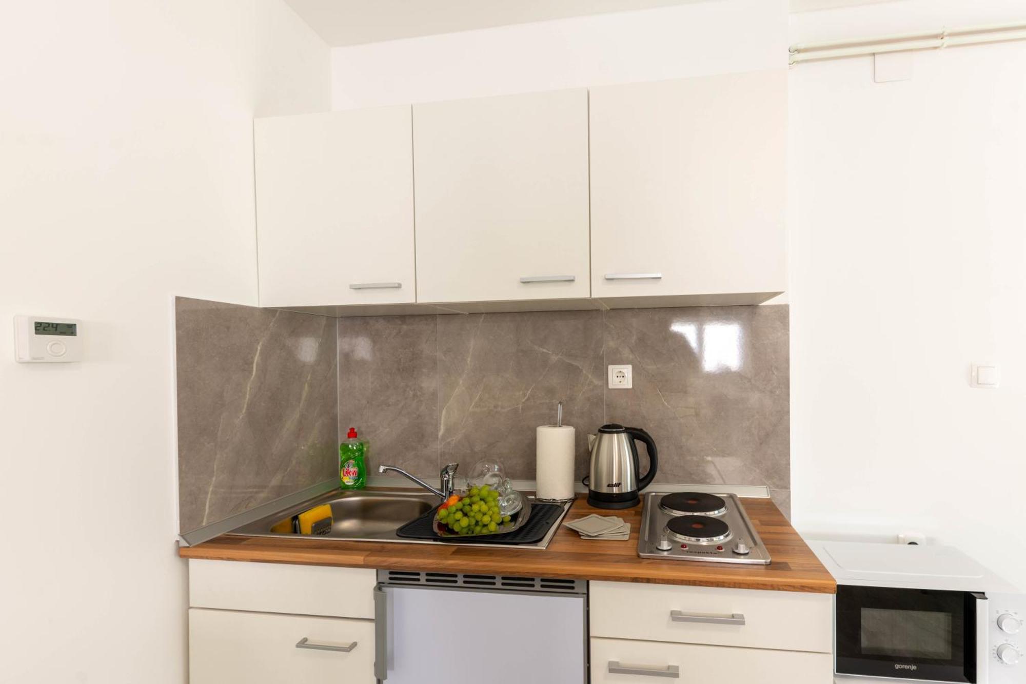 Apartmani Sun & Moon Bjelovar Exterior photo